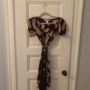 Diane von Furstenberg silk lip dress